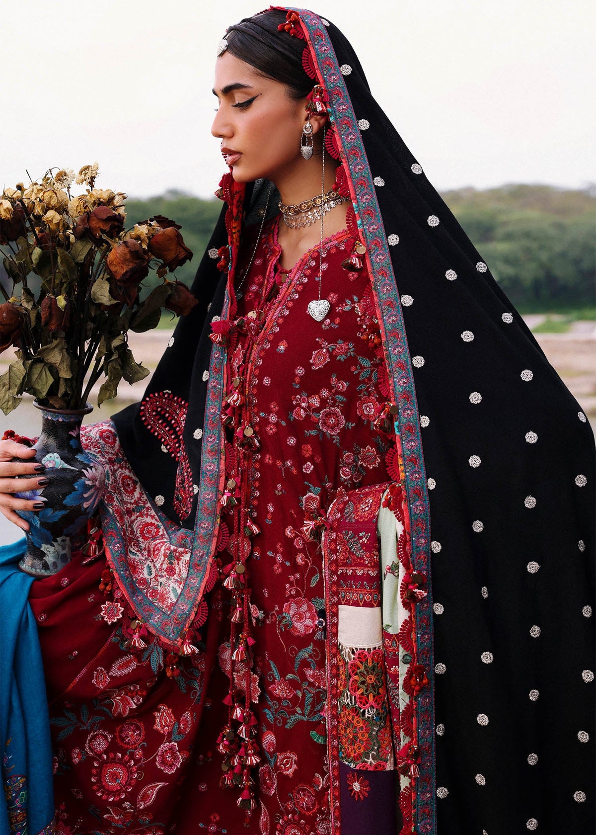 Hussain Rehar Karandi 2025 LEBAASONLINE Available on our website. We have exclusive variety of PAKISTANI DRESSES ONLINE. This wedding season get your unstitched or customized dresses from our PAKISTANI BOUTIQUE ONLINE. PAKISTANI DRESSES IN UK, USA,  Lebaasonline at SALE price!