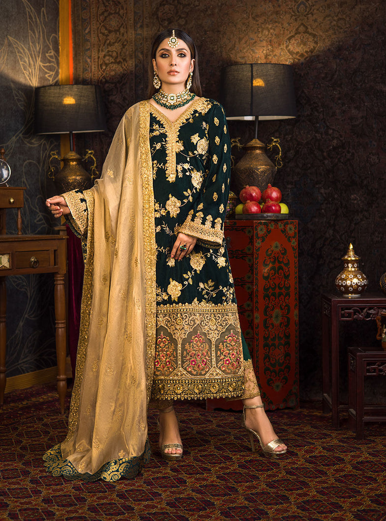 ZAINAB CHOTTANI VELVET COLLECTION '21 | ZAREEN Emerald Green Velvet salwar kameez UK, Embroidered Collection at our Pakistani Designer Dresses Online Boutique. Pakistani Clothes Online UK- SALE, Zainab Chottani Wedding Suits, Luxury Lawn & Bridal Wear & Ready Made Suits for Pakistani Party Wear UK on Discount Price