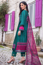 Load image into Gallery viewer, ZAINAB CHOTTANI | TAHRA LAWN | EMERALD ELEGANCE - B Green Dress with fine Embroidered lawn Fabric. LebaasOnline has Zainab Chottani Pret MARIA B Pakistani Party Wear &amp; PAKISTANI SUITS ONLINE for Online Shopping Worldwide, delivering to the UK, Germany, Birmingham and USA selling PAKISTANI WEDDING DRESSES &amp; Bridal Suits