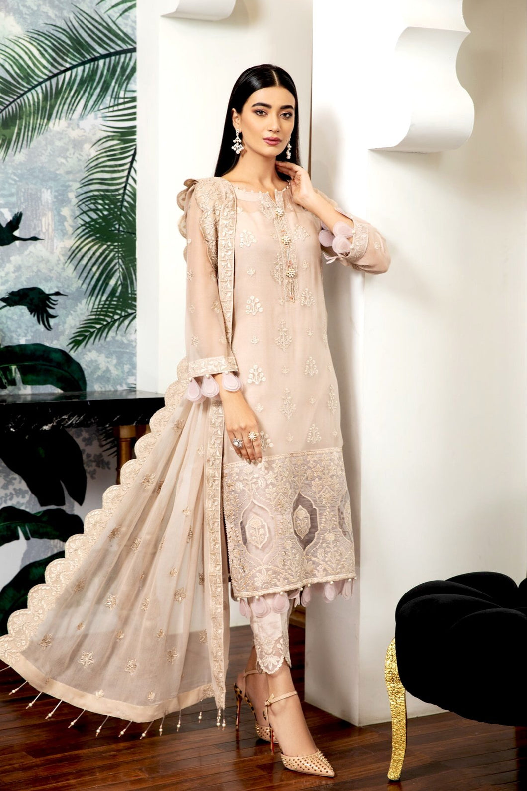 Buy Alizeh Embroidered Chiffon Royale De Luxe Collection | Peché from our official website. We are largest stockists of Pakistani Embroidered Chiffon Eid Collection 2021 Buy this Eid dresses from Alizeh Chiffon 2021 unstitched and stitched.This Eid buy NEW dresses in UK USA Manchester from latest suits on Lebaasonline