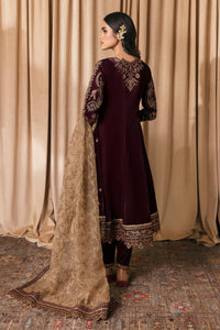 Buy Baroque Pakistani Designer Embroidered Velvet Shawl with discount code and sale price. Shop Pakistani Clothes Online UK- BAROQUE Chiffon for Wedding, Luxury Lawn 2022 Embroidered Chiffon, Velvet Suits, Winter dresses & Bridal Wear & Ready Made Suits for Pakistani Party Wear UK and USA at LebaasOnline.