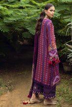 Load image into Gallery viewer,  SANA SAFINAZ | Muzlin Winter’21 Purple Muzlin Collection of Sana Safinaz is exclusively available @lebaasonline The Pakistani designer dresses online USA available for party/evening wear with customization The Wedding dresses online UK for this wedding can be flaunt with Maria B collection in UK USA at lebaasonline