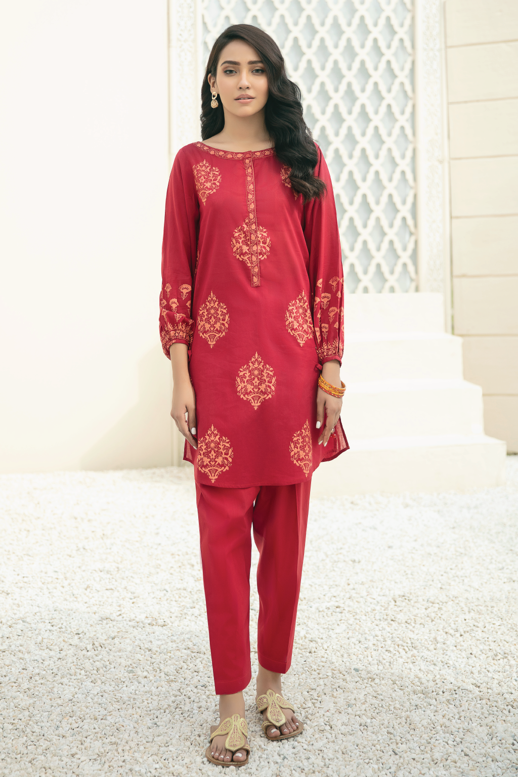 Iznik Pret Wear 2021 | CERISE Red 2 piece lawn dress is most popular for Eid dress and summer outfits. We have wide range of stitched and Readymade dresses of Iznik lawn 2021, Iznik pret '21. This Eid get yourself elegant and classy outfit of Iznik in USA, UK, France, Spain from Lebaasonline at SALE price!
