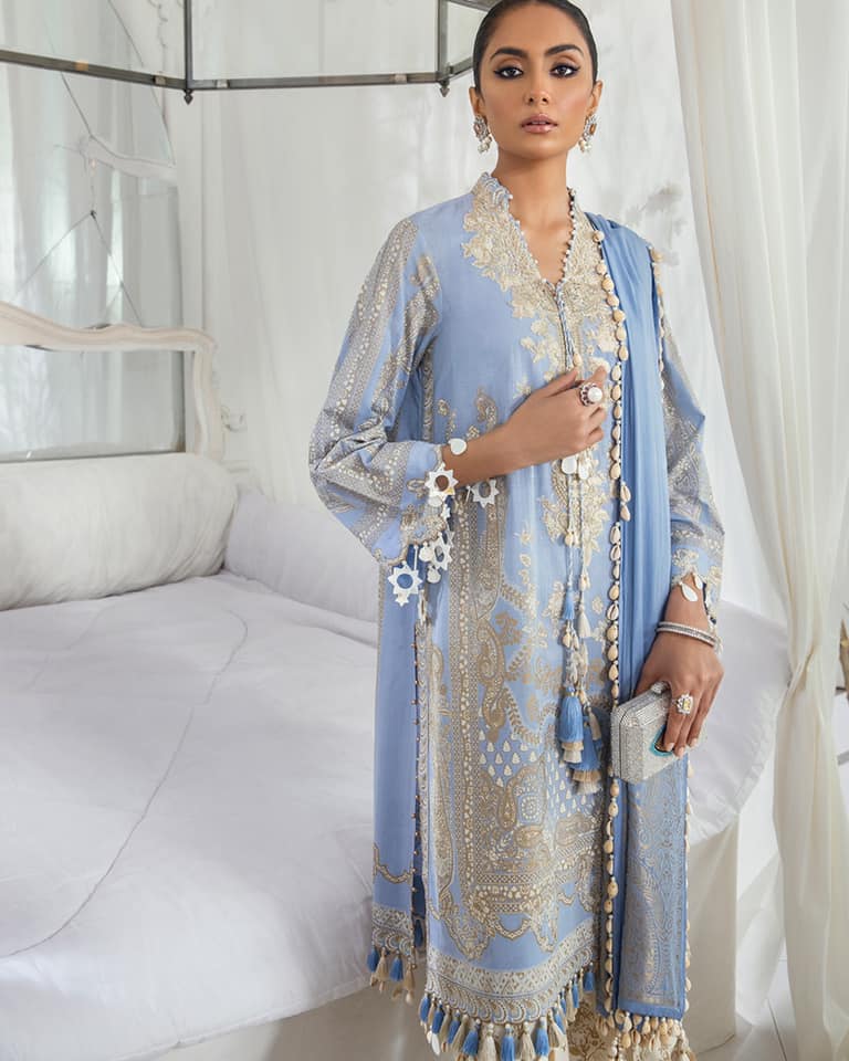 Kurnool Collection '21 by Sana Safinaz - 2B Blue Dress is exclusively available on Lebasonline. We have various pakistani designer brands such as Sana Safinaz, Maria B, Asim Jofa readily available in unstitched/customized for Party wear, evening wear Get your pakistani designer dresses in UK, USA from Lebaasonline
