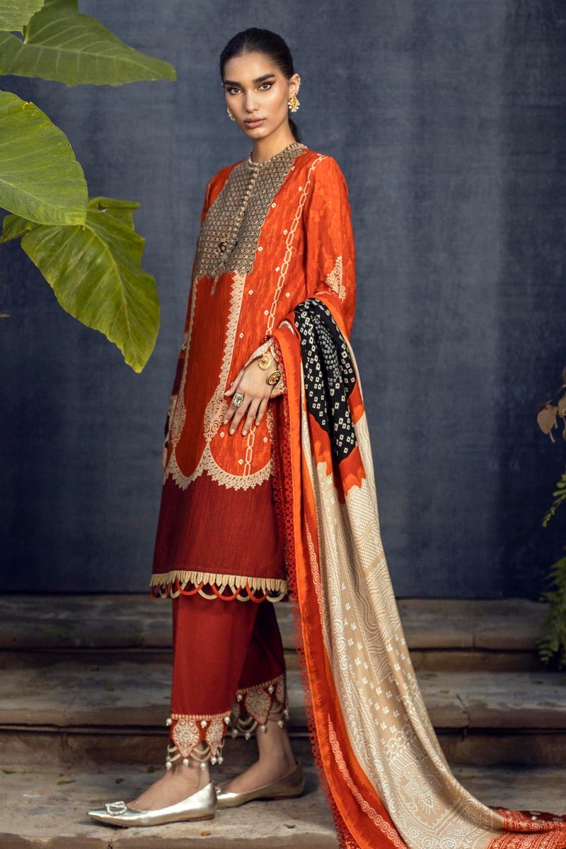  SANA SAFINAZ | Muzlin Winter’21 Orange Muzlin Collection of Sana Safinaz is exclusively available @lebaasonline The Pakistani designer dresses online USA available for party/evening wear with customization The Wedding dresses online UK for this wedding can be flaunt with Maria B collection in UK USA at lebaasonline