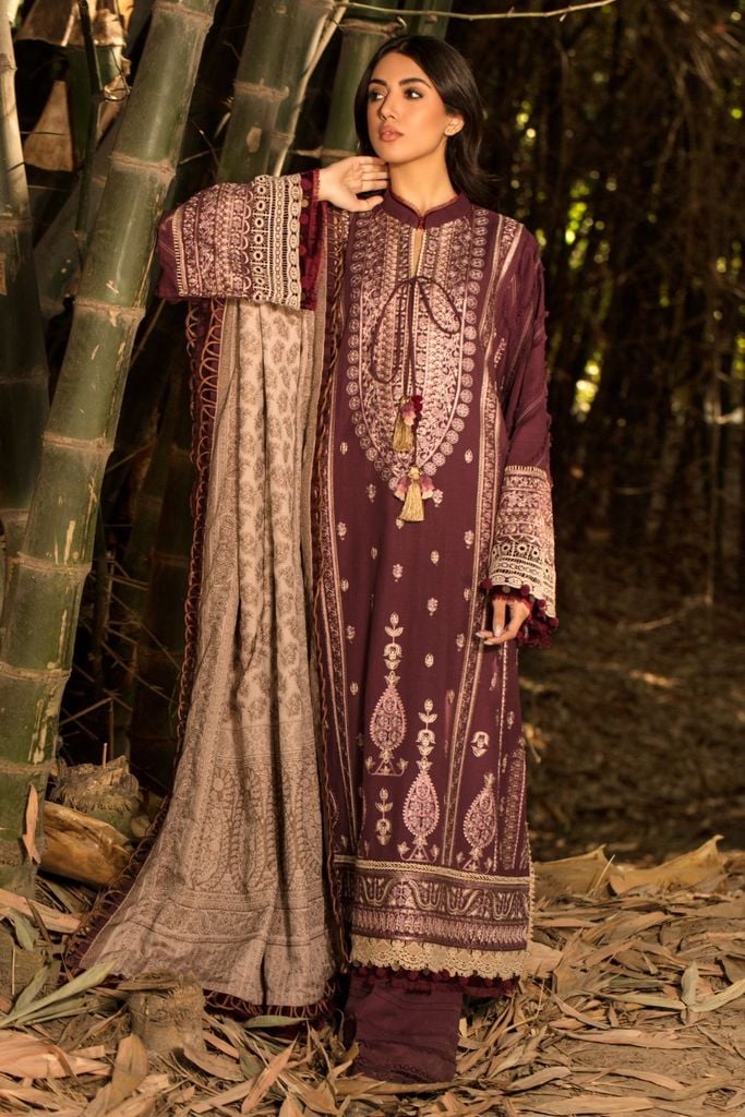Shop now Sobia Nazir Winter Shawl 2021 Maroon velvet suit Various VELVET SALWAR FOR WOMEN are available in Pakistani brands such as Maria b, Sobia Nazir, Sana Safinaz We have VELVET SALWAR SUIT LATEST COLLECTION in unstitched/customized for evening/party wear. INDIAN VELVET SALWAR KAMEEZ @lebaasonline in USA UK at SALE