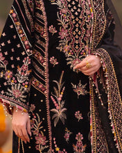 Load image into Gallery viewer, Buy QALAMKAR SHADMANI PHIR SE DHALIA Black Shadmani Wedding Dresses UK @lebaasonline. The Pakistani wedding dresses online UK include various brands such as Maria B, Qalamkar wedding dress 2021. The Chiffon &amp; Net Gowns can be customized  for Evening, Party Wear in Indian Bridal dresses online USA, UK, France!