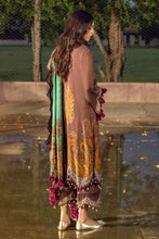 Load image into Gallery viewer,  SANA SAFINAZ | Muzlin Winter’21 Brown Muzlin Collection of Sana Safinaz is exclusively available @lebaasonline. The Pakistani dresses online UK available for party/evening wear with customization at doorstep. The Bridal dresses online USA for this wedding can be flaunt with Maria B collection in UK USA at lebaasonline