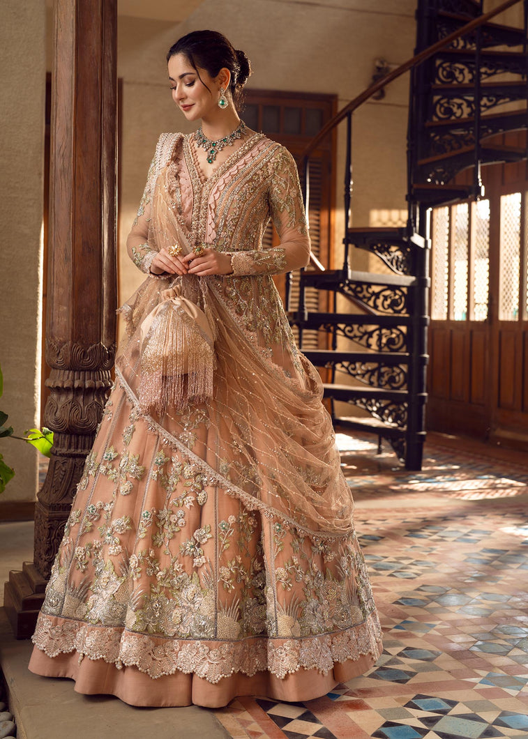 CRIMSON | WEDDING COLLECTION '22 | SHEESHAY HAZARON | AIK JHALAK BY SAIRA SHAKIRA dress is exclusively available @lebaasonline. The INDIAN WEDDING DRESSES ONLINE is available for WEDDING DRESSES USA and can be customized for Wedding outfits. The PAKISTANI BRIDAL DRESSES ONLINE UK have fine embroidery on it.