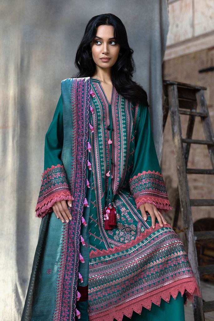 SOBIA NAZIR | AUTUMN/WINTER 2021 | AW21-3A Teal Lawn Dress available @lebaasonline. We have brands such as Maria b, Sana Safinaz, Sobia Nazir for PIndian bridal dresses online USA. Evening dress can be customized at Pakistani designer boutique online UK at Lebaasonline in UK, USA, France, Austria at SALE! 