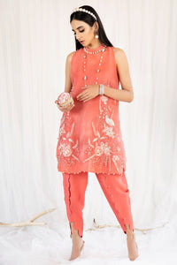 SHIZA HASSAN PRET COLLECTION | MEETHI EID '21- GUL BAHAR Peach Wedding dress is exclusively at our online store. We have a huge variety of collections of Shiza Hassan, Maria b any many other top brands. This Wedding makes yourself look classy with our newest collections Buy Shiza Hassan Pret in UK USA from Lebaasonline