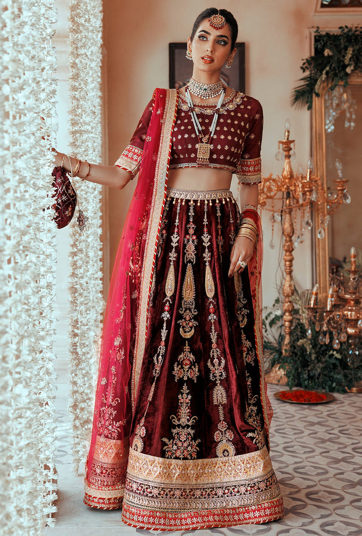 NOOR BY SAADIA ASAD | WEDDING COLLECTION '22  Wedding dress is available @lebaasonline. The Wedding dresses online UK is available for Party/Evening wear. Customization of various Bridal outfits can be done. Various top brands such as Maria B, Sana Safinaz, Asim Jofa is available in UK, USA, France