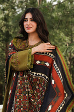 Load image into Gallery viewer, Zara Shahjahan | Coco Winter Collection 2022 | ZW22-5B