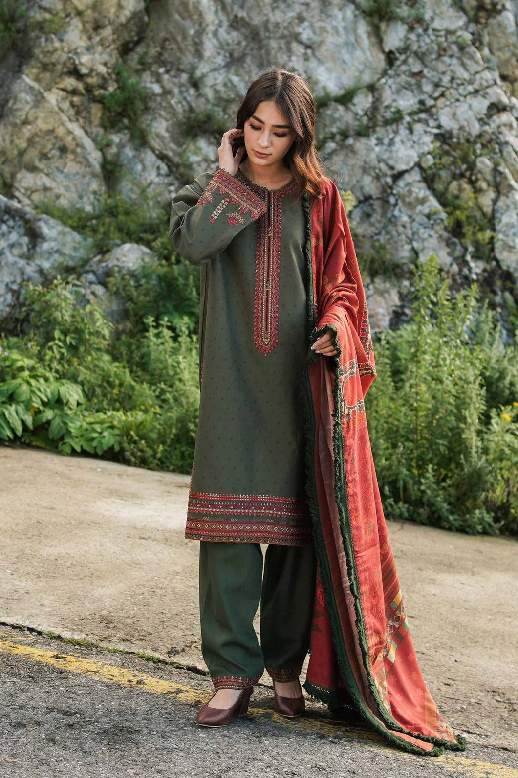 Buy Zara Shahjahan | Coco Winter Collection 2022 Pakistani Embroidered Clothes For Women at Our Online Designer Boutique UK, Indian & Pakistani Wedding dresses online UK, Asian Clothes UK Jazmin Suits USA, Baroque Chiffon Collection 2022 & Eid Collection Outfits in USA on express shipping available @ store Lebaasonline