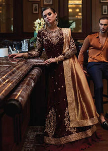 Mushq velvet collection 2022 Is an exclusively available for online UK @lebaasonline. PAKISTANI WEDDING DRESSES ONLINE UK can be customized at Pakistani designer boutique in USA, UK, France, London. Get Pakistani & Indian velvet BRIDAL DRESSES ONLINE USA at Lebaasonline at SALE!
