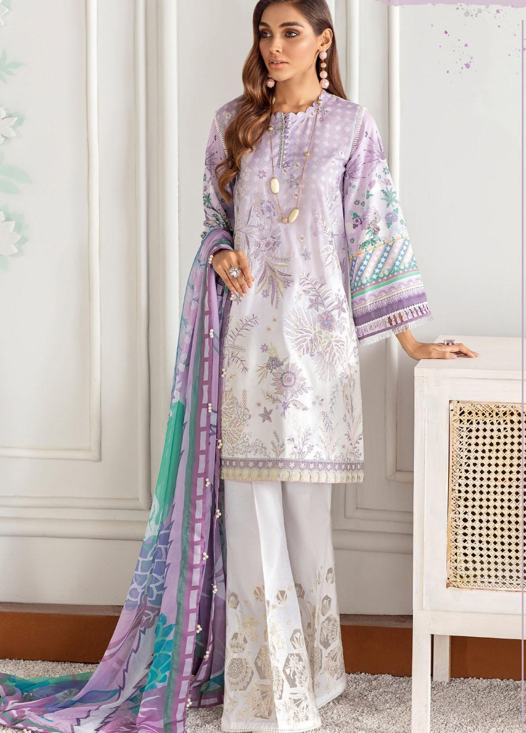 Buy Baroque Fuchsia Lawn Collection 2021 | Wurud Purple Dress at exclusive price. Shop Pakistani designer clothes of BAROQUE LAWN, dress pak for Evening wear available at LEBAASONLINE on SALE prices Get the latest Pakistani dresses unstitched and ready to wear eid dresses in Austria, Spain, Birhamgam & UK!