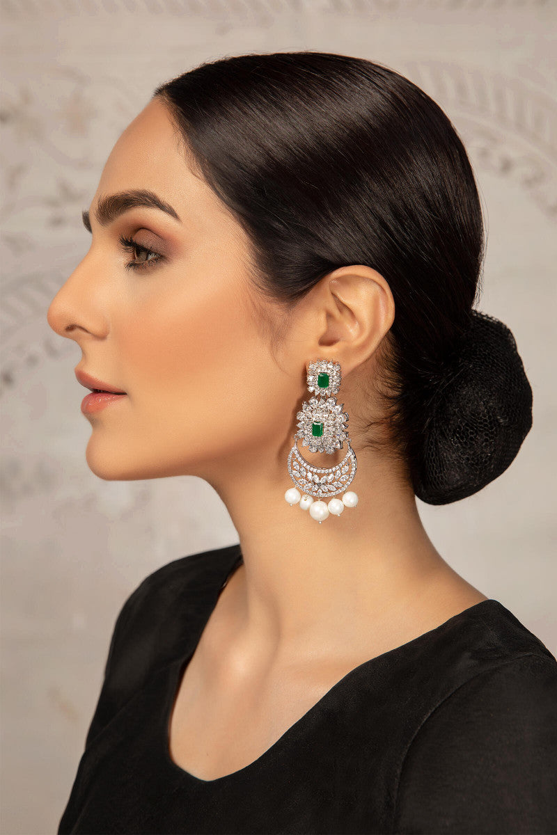 Rhodium plated chand baali handset studded zircon with shalper pearl, green gilson stone. This jewelery is from Maria B Heritage Collection 2021 in the UK, USA and Australia. Lebaasonline are the largest stockist of Maria B Pakistani Jewelery, ring, jhoomar, Ranihaar, necklace and earrings with gold and silver plating