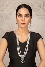 Load image into Gallery viewer, Beautiful pearl and victorian motif inspired necklace set including earrings This jewellery is from Maria B Heritage Collection 2021 in the UK, USA and Australia. Lebaasonline are the largest stockist of Maria B Pakistani Jewellery, ring, jhoomar, Ranihaar, necklace and earrings with gold and silver plating.