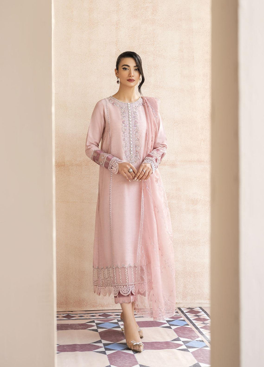 Buy MUSHQ | SILK EDITION pink Designer Dresses Is an exclusively available for online UK @lebaasonline. PAKISTANI WEDDING DRESSES ONLINE UK can be customized at Pakistani designer boutique in USA, UK, France, Dubai, Saudi, London. Get Pakistani & Indian velvet BRIDAL DRESSES ONLINE USA at Lebaasonline.