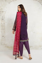 Load image into Gallery viewer, Buy Maria B Suit Purple SF-EA21-09 Ready to Wear and Stitched. READY MADE MARIA B EID COLLECTION 2021 Rejoice this Eid ambiance with balance of dynamic hues with NEW Pakistani designer clothes 2021 from the top fashion designer such as MARIA. B online in UK &amp; USA Express shipping to London Manchester &amp; worldwide 