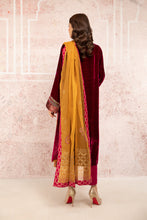 Load image into Gallery viewer, Buy Suit Pink SF-W21-09 | Maria B Ready to Wear Online dresses UK 2021 Rejoice this season with balance of dynamic hues with  Pakistani Wedding designer clothes 2021 from the top fashion designer such as MARIA. B online in UK &amp; USA Express shipping to London Manchester &amp; worldwide from Lebaasonline