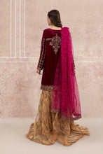 Load image into Gallery viewer, Buy Suit Pink SF-W21-11 Pink color Ready to Wear. READY MADE MARIA B BRIDAL COLLECTION UK 2021 Rejoice this season with balance of dynamic hues with  Pakistani Wedding designer clothes 2021 from the top fashion designer such as MARIA. B online in UK &amp; USA Express shipping to London Manchester &amp; worldwide 