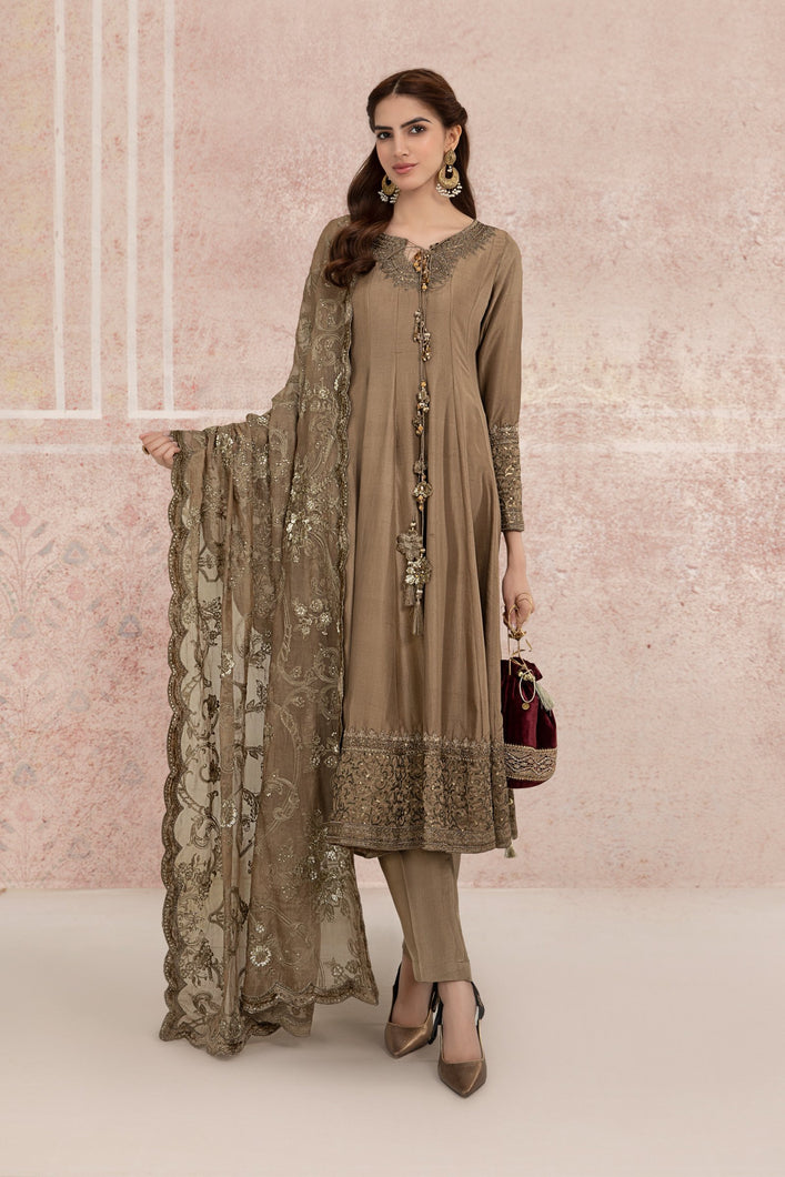 Buy Maria B Suit Golden SF-W21-27 Golden color Ready to Wear. READY MADE MARIA B BRIDAL COLLECTION UK 2021 Rejoice this season with balance of dynamic hues with  Pakistani Wedding designer clothes 2021 from the top fashion designer such as MARIA. B online in UK & USA Express shipping to London Manchester & worldwide 