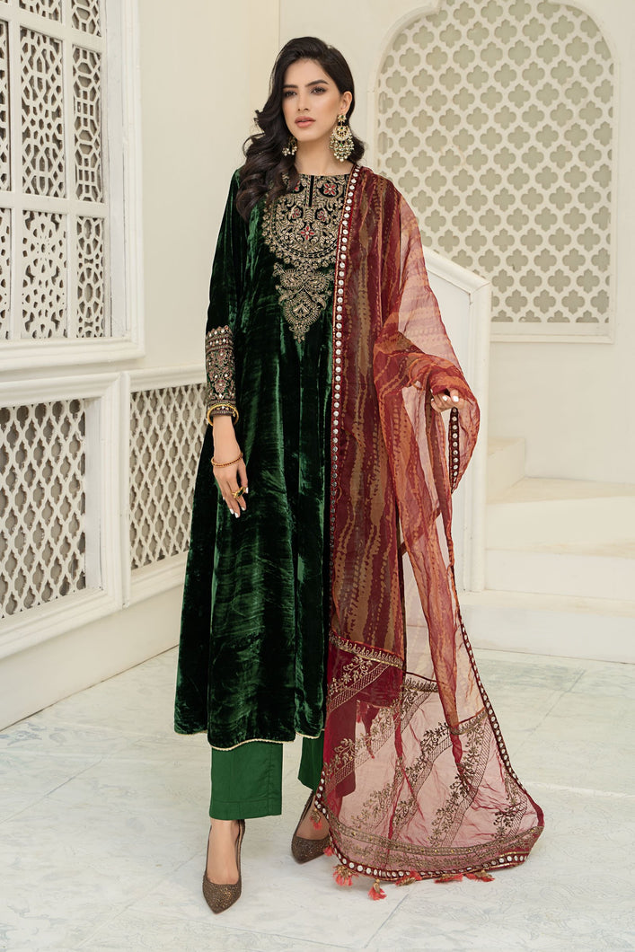 Buy Suit Green SF-W22-06 | Maria B Ready to Wear Online dresses UK 2021 Rejoice this season with balance of dynamic hues with PAKISTANI WEDDING DRESSES ONLINE UK from the top fashion designer such as MARIA. B online in UK & USA Express shipping to London Manchester & worldwide from Lebaasonline only