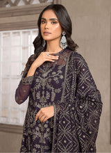 Load image into Gallery viewer, Zarif - Azalea PAKISTANI DRESSES &amp; READY MADE PAKISTANI CLOTHES UK. Buy Zarif UK Embroidered Collection of Winter Lawn, Original Pakistani Brand Clothing, Unstitched &amp; Stitched suits for Indian Pakistani women. Next Day Delivery in the U. Express shipping to USA, France, Germany &amp; Australia 